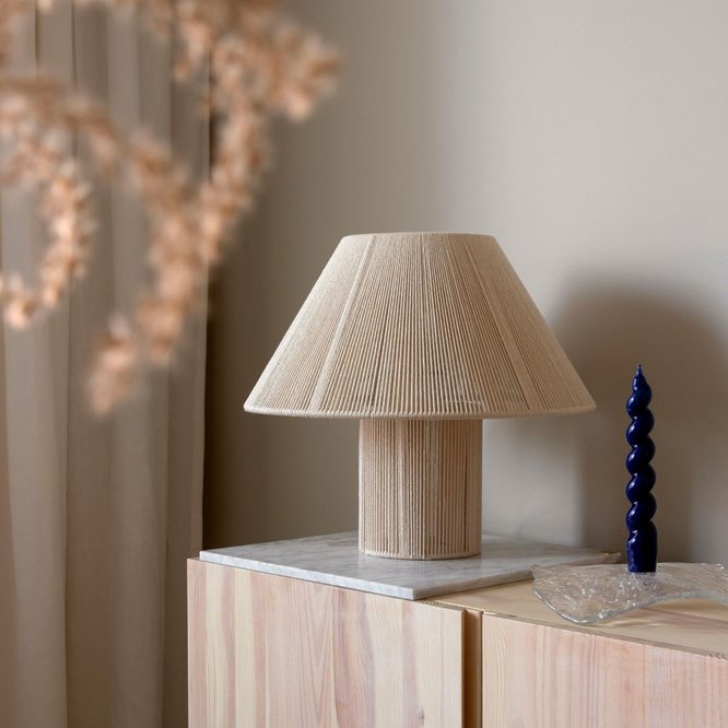 Beżowa lampa stołowa boho pleciona Anna